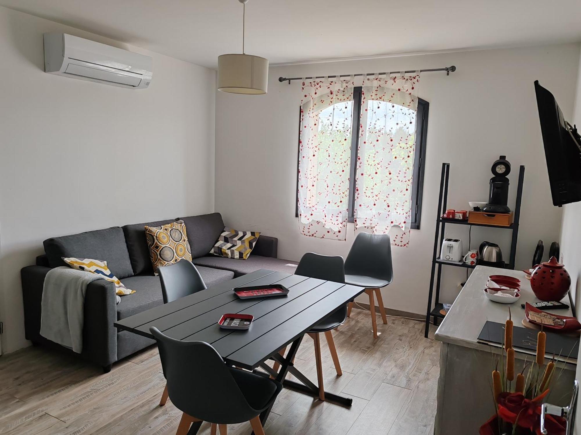Les Chataigniers Appartement Meuble Saint Sebastien d'Aigrefeuille Εξωτερικό φωτογραφία